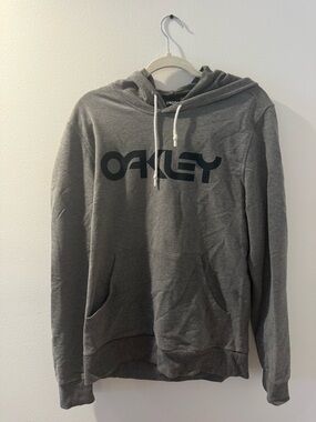 Oakley Gray Pullover Hoodie with Black Logo